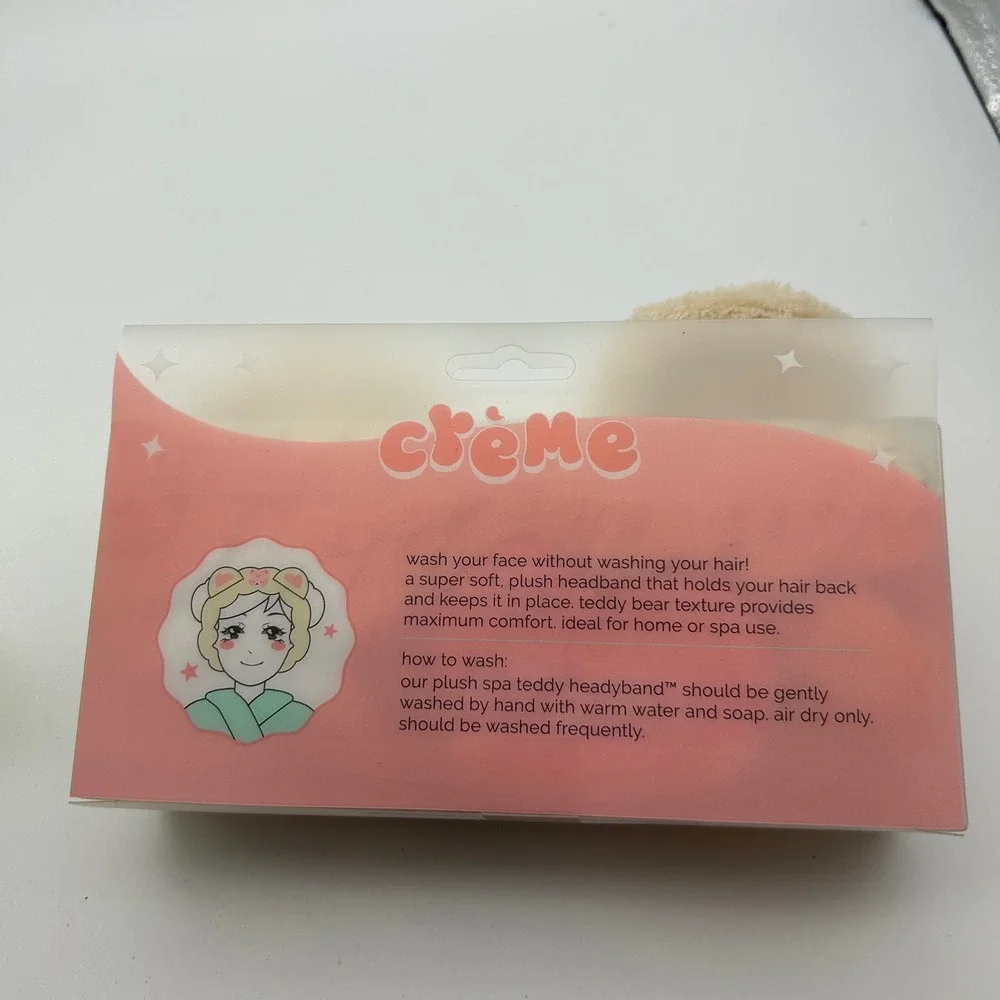 The Creme Shop 2-in-1 Daily Cleanser & 3D Teddy Plushie Spa Headband Set‎ NEW